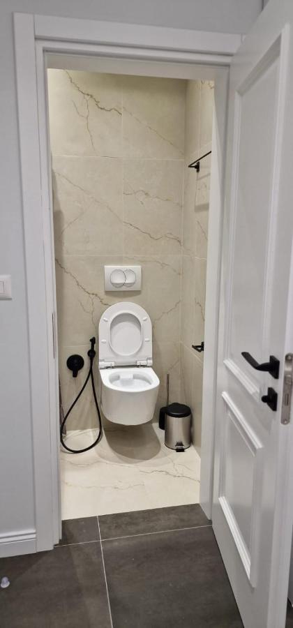 Heart Of Tirana Apartment 외부 사진