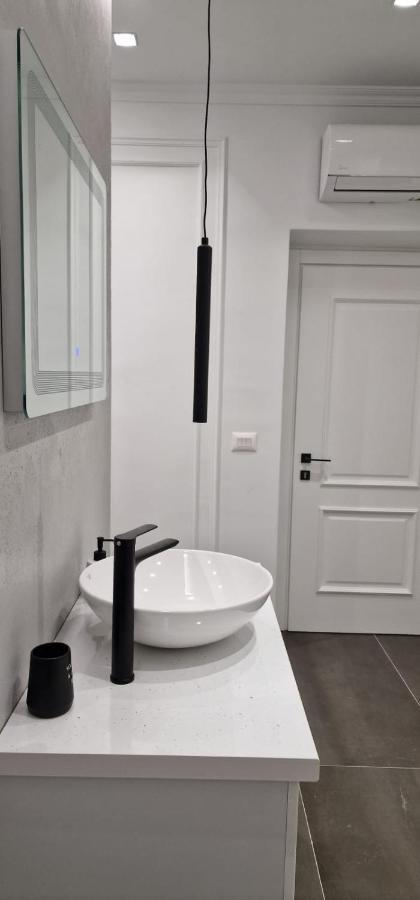 Heart Of Tirana Apartment 외부 사진